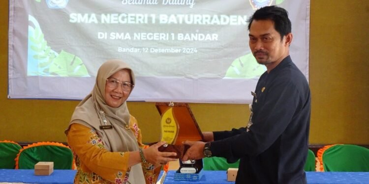 Jadi Role Model Sekolah Sehat, SMA Negeri 1 Bandar Menerima Kunjungan 3 Sekolah
