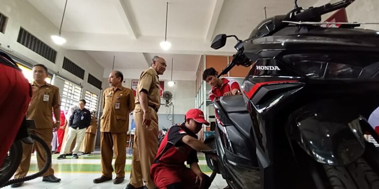 Terapkan TEFA, SMK Bhakti Praja Siap Penuhi Kebutuhan KITB