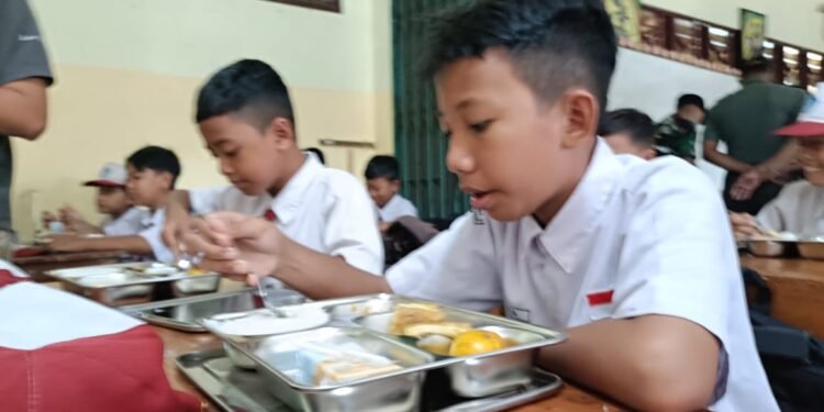 Hindari Kejenuhan, SPPG Terapkan Menu Variatif