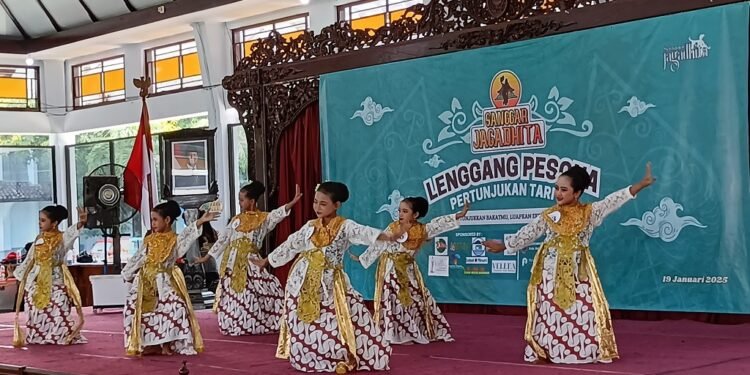 Uji Kemampuan, Sanggar Jagadhita Tampilan Ragam Tarian