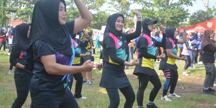 ASIAFI Dan ASKI Batang Apresiasi Kemenpora Terus Ajak Masyarakat Hidup Sehat dengan Senam