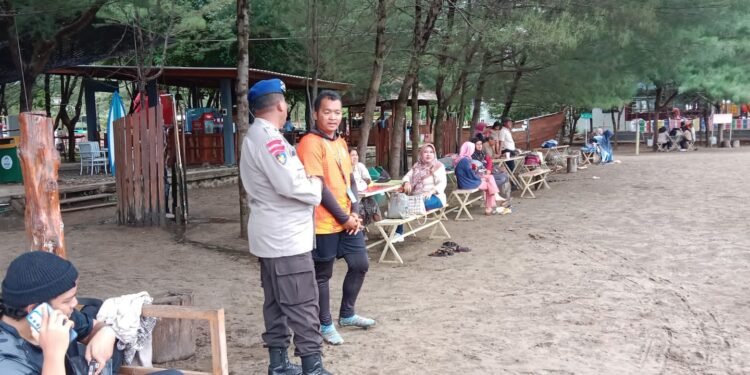 Kapolres Batang Pantau Keamanan Objek Wisata Saat Libur Panjang Isra Miraj dan Imlek 2025