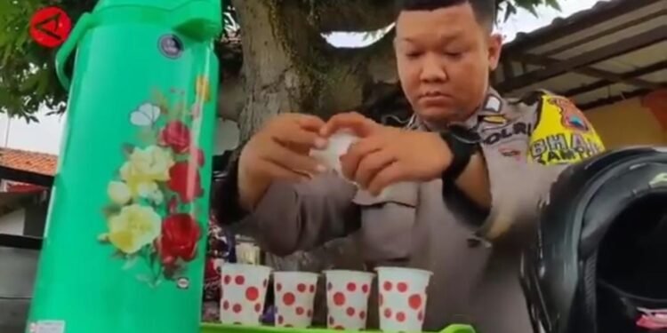 Ngopi Curhat Bersama Bripka Hartono, Solusi Bripka Hartono Jalin Keharmonisan dengan Masyarakat