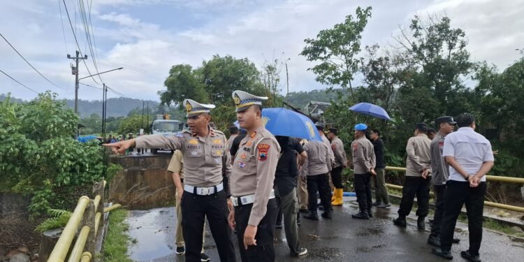 Mitigasi Risiko Perjalanan: Informasi Penting dari Polres Batang untuk Keselamatan Wisatawan