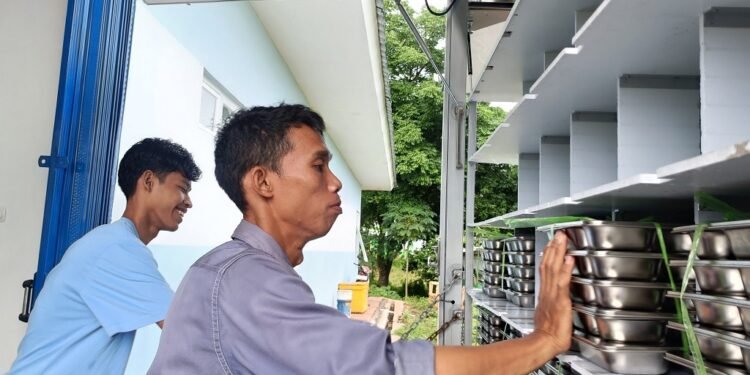 Cuaca Ekstrem, Ribuan Porsi MBG Tetap Terdistribusi