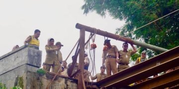 Progres Pebaikan, Pj Bupati Batang Kembali Tinjau Jembatan Kali Belo Tersono