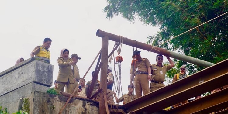 Progres Pebaikan, Pj Bupati Batang Kembali Tinjau Jembatan Kali Belo Tersono
