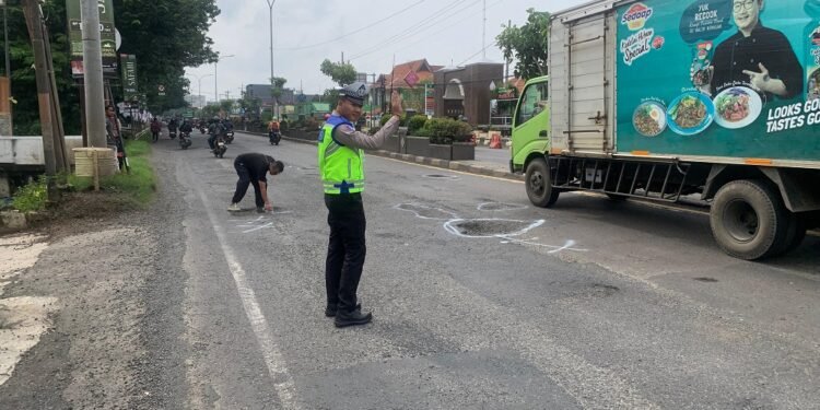 Lubang di Jalan Pantura Makan Korban, Pemkab Batang Desak Balai Jalan Nasional Segera Diperbaiki