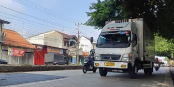 Pengendara Harapkan Ruas Pantura Batang Dibeton