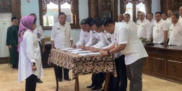 Optimalkan Kinerja, Pj Bupati Batang Lantik 4 Pejabat Pimpinan Tinggi Pratama