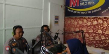 Polres Batang Gelar Sosialisasi di Radio MFM, Ajak Warga Patuhi Aturan Berlalu Lintas