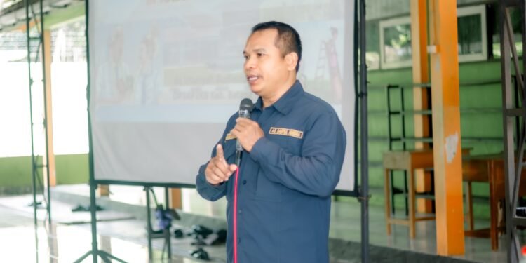 Penyuluhan Pencegahan Perkawinan Anak di SMAN 2 Batang, dr. Utariyah Budiastuti Berikan Edukasi kepada Siswa