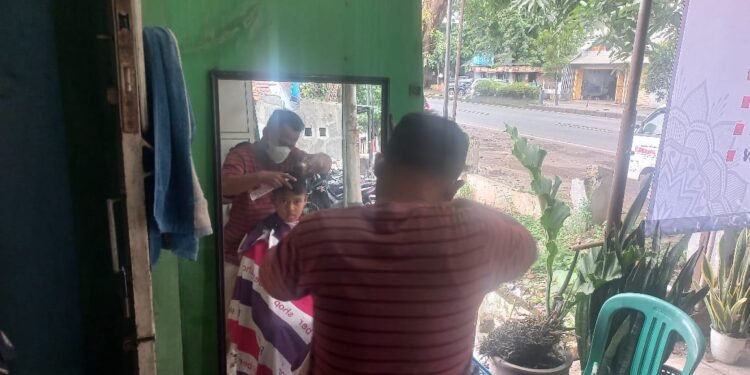 Yayasan Bangun Pemuda Indonesia Kabupaten Batang Gelar Tradisi Rutin Pangkas Rambut Gratis Selama 5 Hari Menjelang Ramadhan