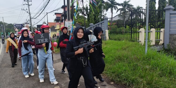 Tradisi Punggahan Ala Skansaka, Siswa Tampilkan Karakter Unik