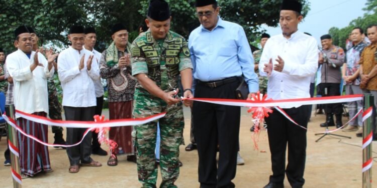 Dandim 0736/Batang Resmikan Masjid Baiturrahman Desa Tragung