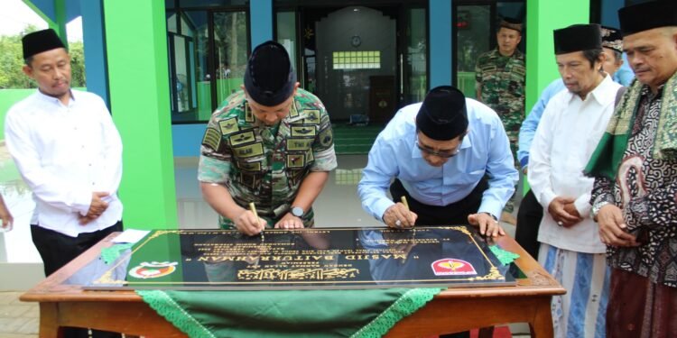 Dandim 0736/Batang Resmikan Masjid Baiturrahman Desa Tragung