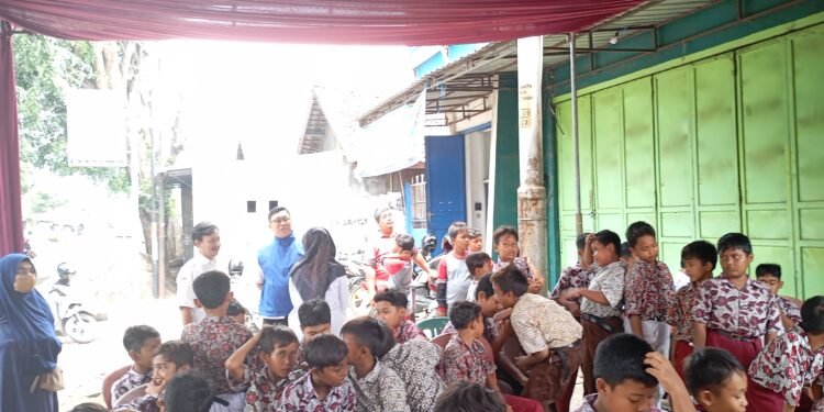 76 Siswa SD Serbu Kantor Yayasan Bangun Pemuda Indonesia dalam Layanan Sosial Pangkas Rambut Gratis**