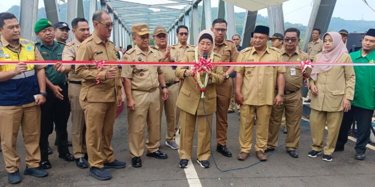Tiga Jembatan Diresmikan, Pemkab Batang Fokus Perbaikan Sarpras Potensial