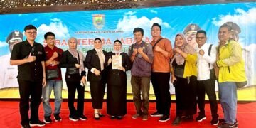 Pegiat Literasi Batang Abadikan Kepemimpinan Pj Bupati Dalam Sebuah Buku