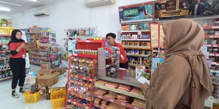 Gebrakan Awal Bupati Batang, Atur Jam Operasional Minimarket Demi UMKM