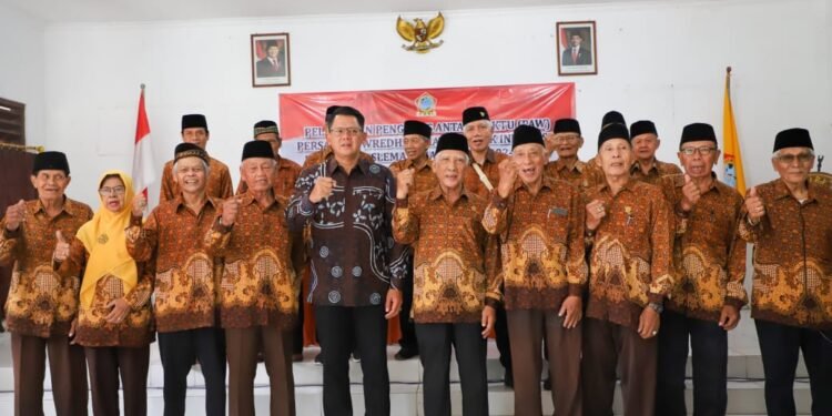 Wabup Danang Lantik Pengurus Antar Waktu PWRI Sleman