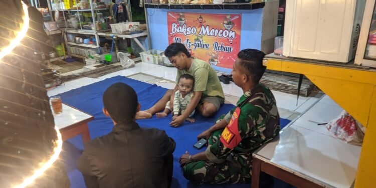 Untuk Menjaga Kamtibmas Di Bulan Suci Ramadhan Babinsa Koramil 05/Reban Laksanakan Patroli Malam