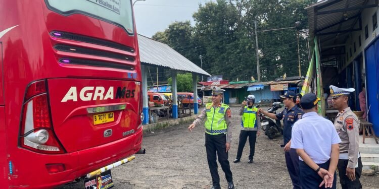 Periksa Kelayakan Bus, Dishub Batang Lakukan Ramp Check Jelang Mudik Lebaran