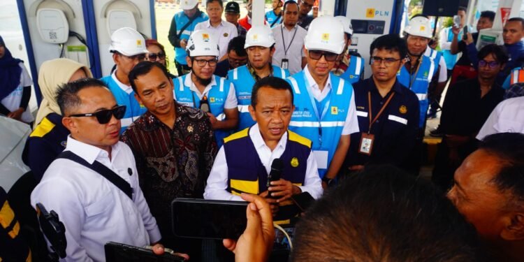 Dirut PLN Tingkatkan SPKLU 7,5 Kali Lipat Untuk Sambut Pemudik Mobil Listrik di Jateng