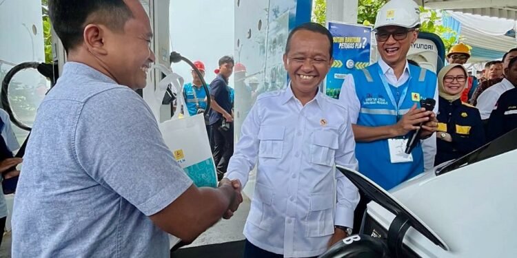 Dirut PLN Tingkatkan SPKLU 7,5 Kali Lipat Untuk Sambut Pemudik Mobil Listrik di Jateng