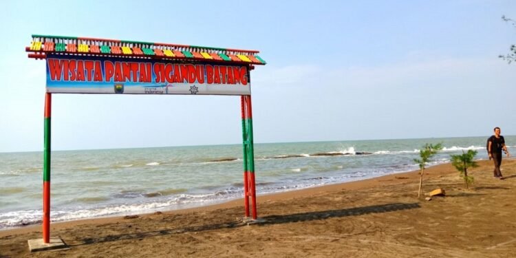 Bupati Batang Akan Rombak Wajah Pantai Sigandu