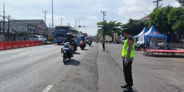 Arus Mudik dan Balik Lebaran 2025 di Batang Ramai Lancar