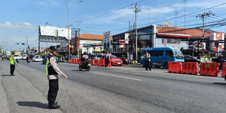Arus Mudik dan Balik Lebaran 2025 di Batang Ramai Lancar