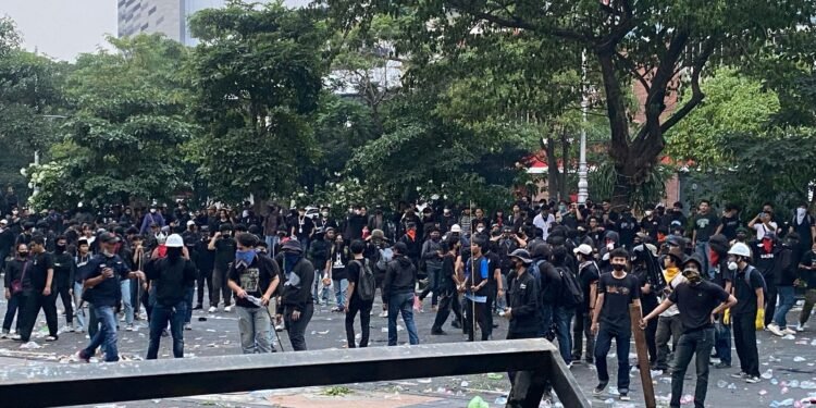 Pimpinan DPRD dan Serikat Pekerja Batang Kecam Tindakan Anarkistis di May Day