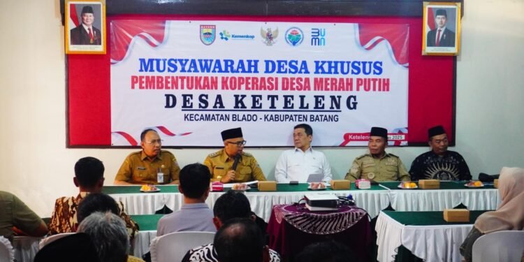 Tingkatkan Ekonomi di Batang, Wamendes PDT Bentuk Koperasi Merah Putih Desa Keteleng