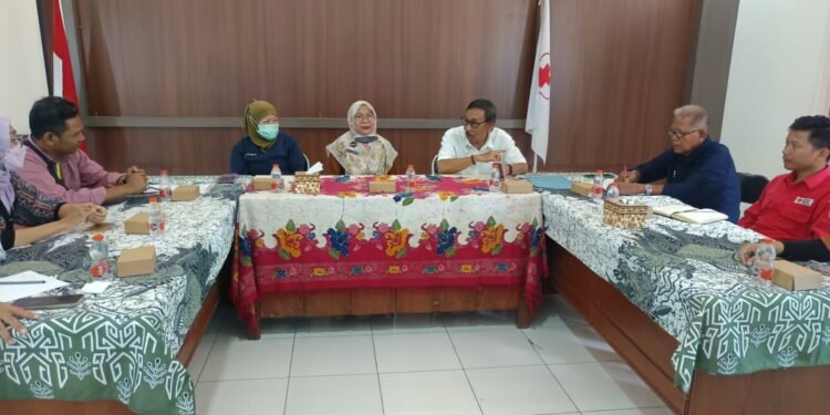 Sinergi PMI Batang dan POPTI Bantu Penderita Talasemia Dapatkan Darah Leucodepleted Berkualitas