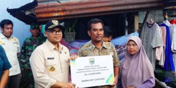 Bupati Batang Berikan Bantuan RTLH Dengan Total Rp2,9 Miliar