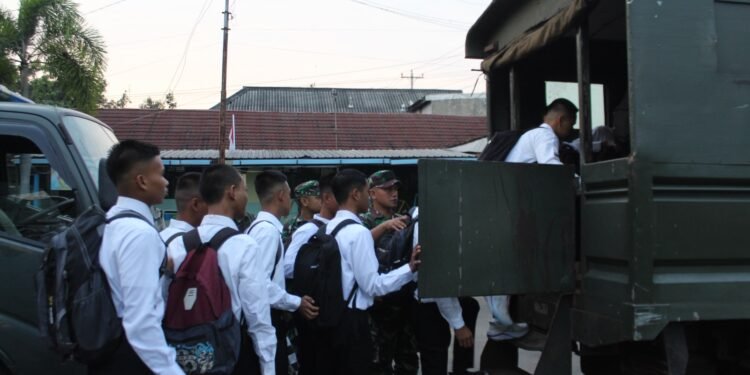 Kodim 0736/Batang, Berangkatkan 112 Calon Siswa Caba dan Catam PK TNI AD