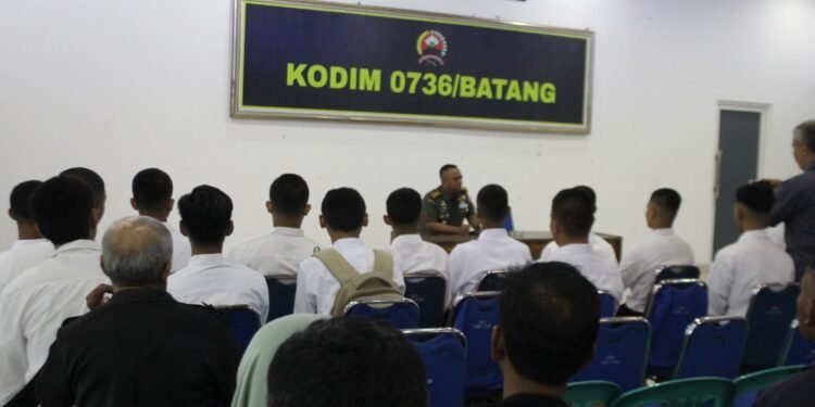 Kodim 0736/Batang, Berangkatkan 112 Calon Siswa Caba dan Catam PK TNI AD