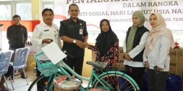 Pemkab Batang Salurkan Bantuan Atensi Dari Sentra Terpadu Kartini Temanggung