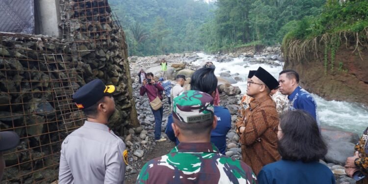 Tinjau PLTM Kambangan, Bupati Batang Dukung Tumbuhnya Energi Berkelanjutan