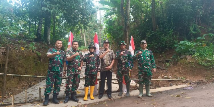 Tim Wasev Korem 071/Wijaya Kusuma Tinjau TMMD Sengkuyung Tahap II Kodim 0736/Batang TA 2025.