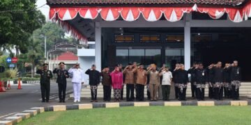 Dandim 0736/Batang Hadiri Upacara Hari Lahir Pancasila di Halaman Pendopo Kabupaten Batang