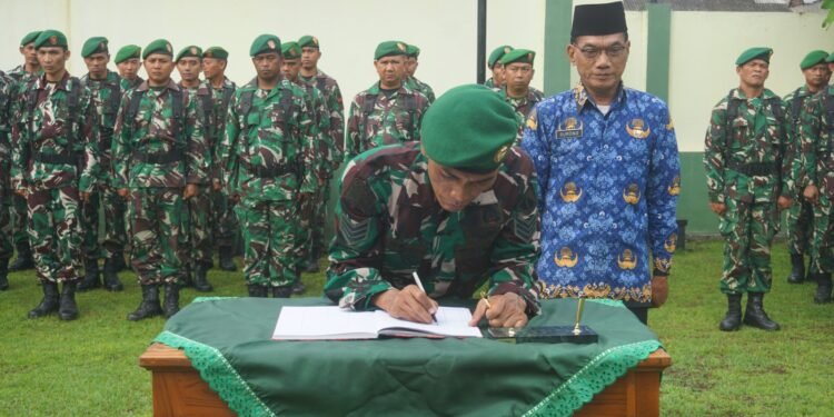 Dandim 0736 Batang Lepas Anggota Pindah satuan Dan Wisuda Purnawira