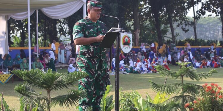 Tutup TMMD, Dandim Batang Bacakan Amanat Pangdam IV/Diponegoro