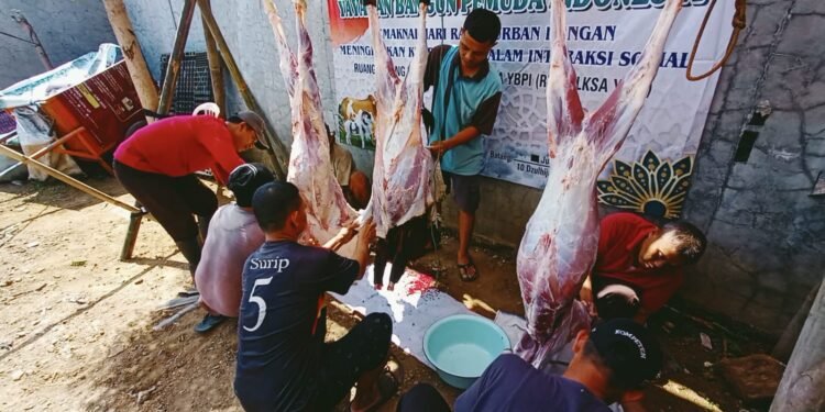 LKS YBPI Batang Gelar Qurban Bersama Masyarakat dan Anak Binaan