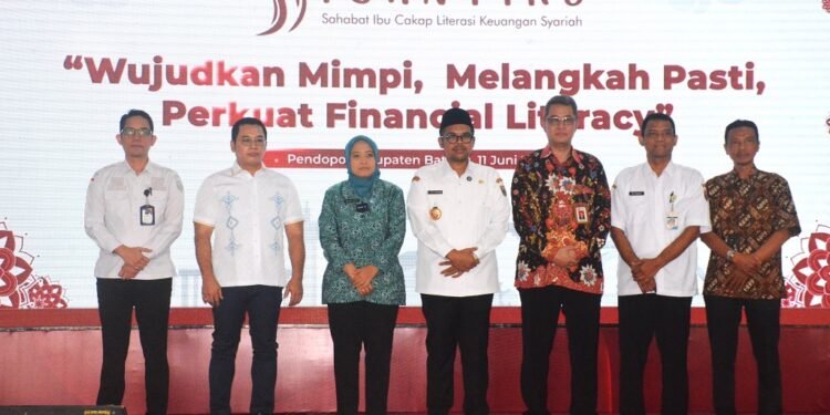 OJK Ajak PKK Batang Jauhi Pinjol Lewat SICANTIKS