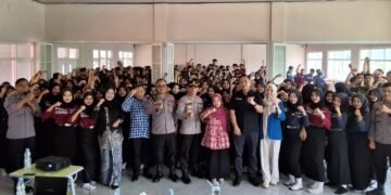 Cegah Kenakalan Remaja, Kolaborasi Psikoedukasi Polda Jateng di SMK PGRI Batang