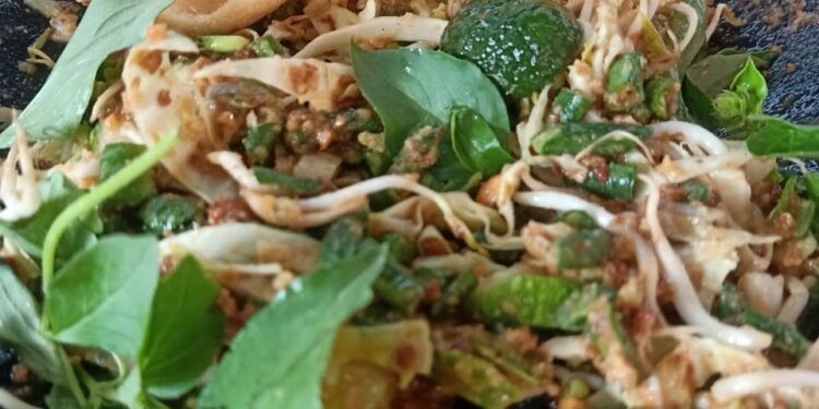 Cicipi Legenda Kuliner Batang: RM CEMANI dengan Karedok yang Menggoda