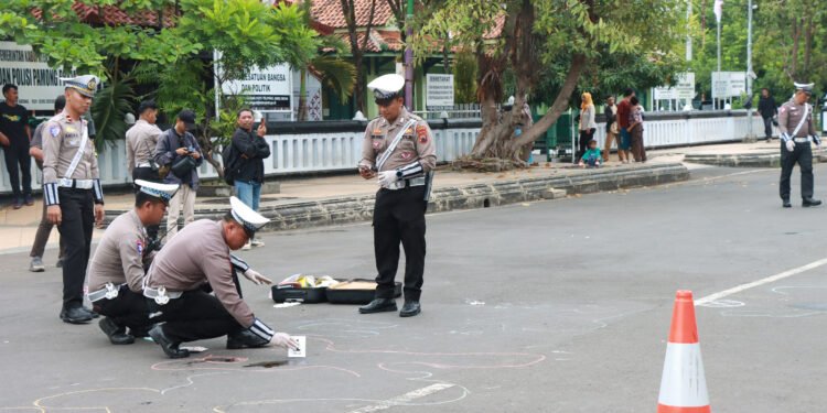 Asah Kemampuan Polantas Olah TPTKP Kecelakaan Digelar di Batang