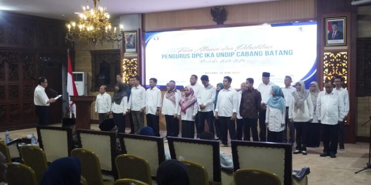 Dilantiknya DPC IKA UNDIP, Bupati Batang Ingin Sinergi Bangun Daerah